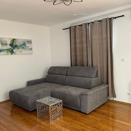 Apartman L&A Lägenhet Biograd Na Moru Exteriör bild