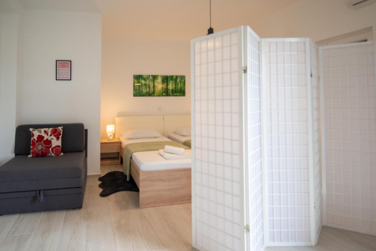 Apartman L&A Lägenhet Biograd Na Moru Exteriör bild