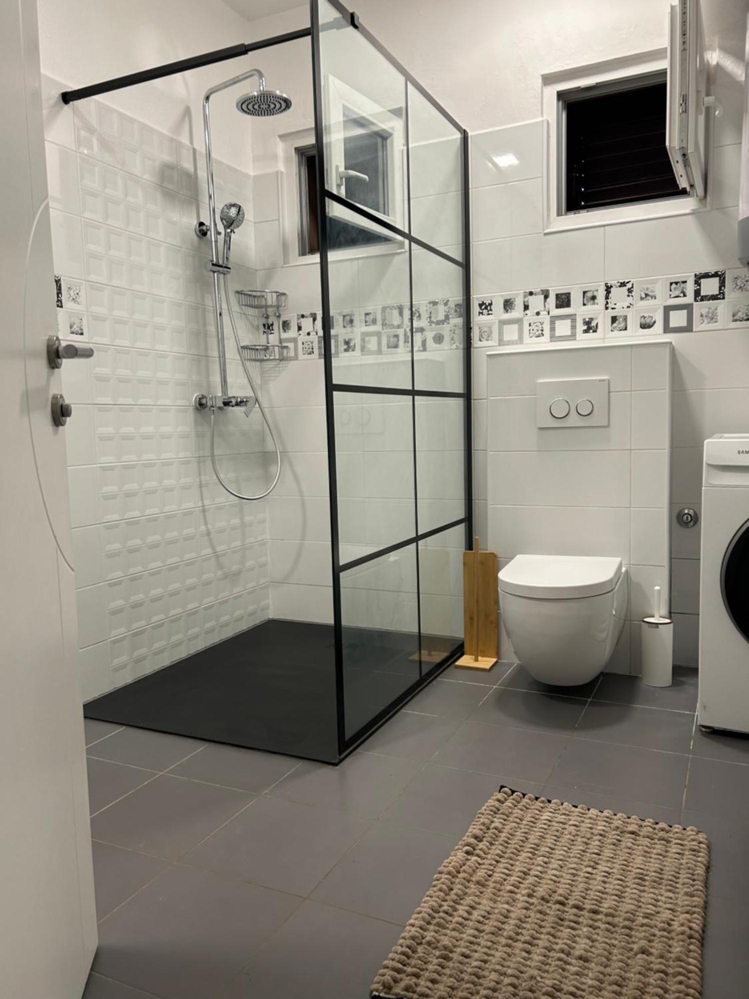 Apartman L&A Lägenhet Biograd Na Moru Exteriör bild