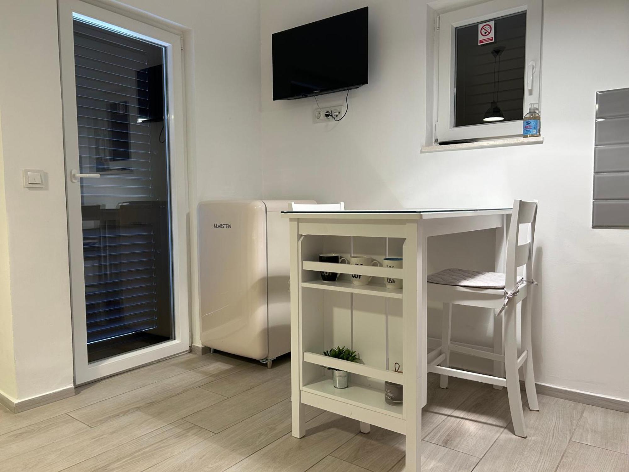 Apartman L&A Lägenhet Biograd Na Moru Exteriör bild
