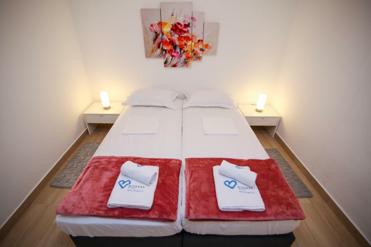 Apartman L&A Lägenhet Biograd Na Moru Exteriör bild