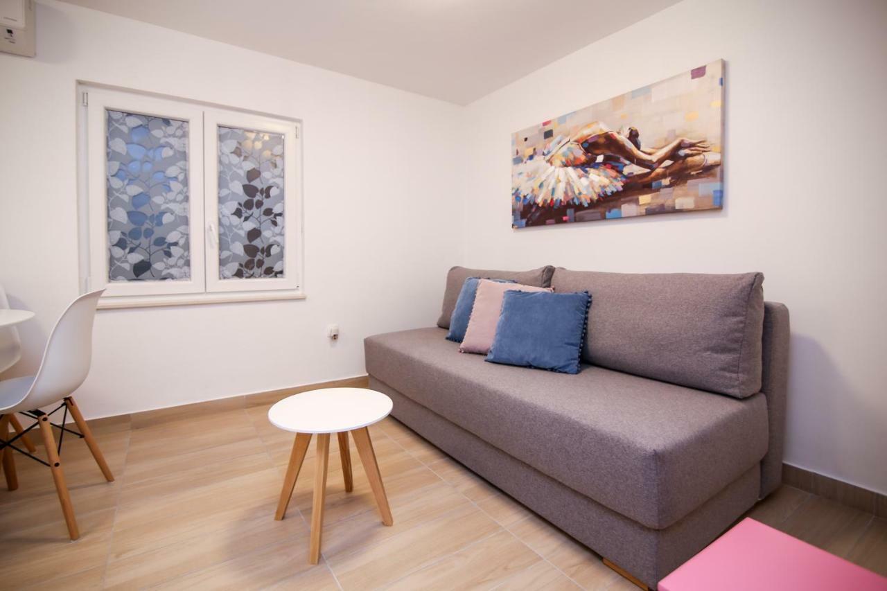 Apartman L&A Lägenhet Biograd Na Moru Exteriör bild