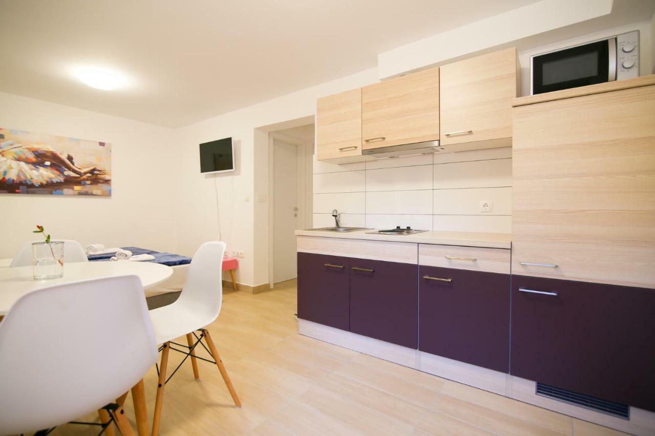 Apartman L&A Lägenhet Biograd Na Moru Exteriör bild