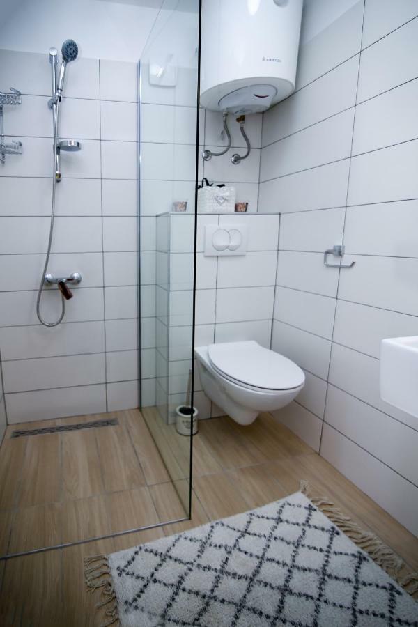Apartman L&A Lägenhet Biograd Na Moru Exteriör bild